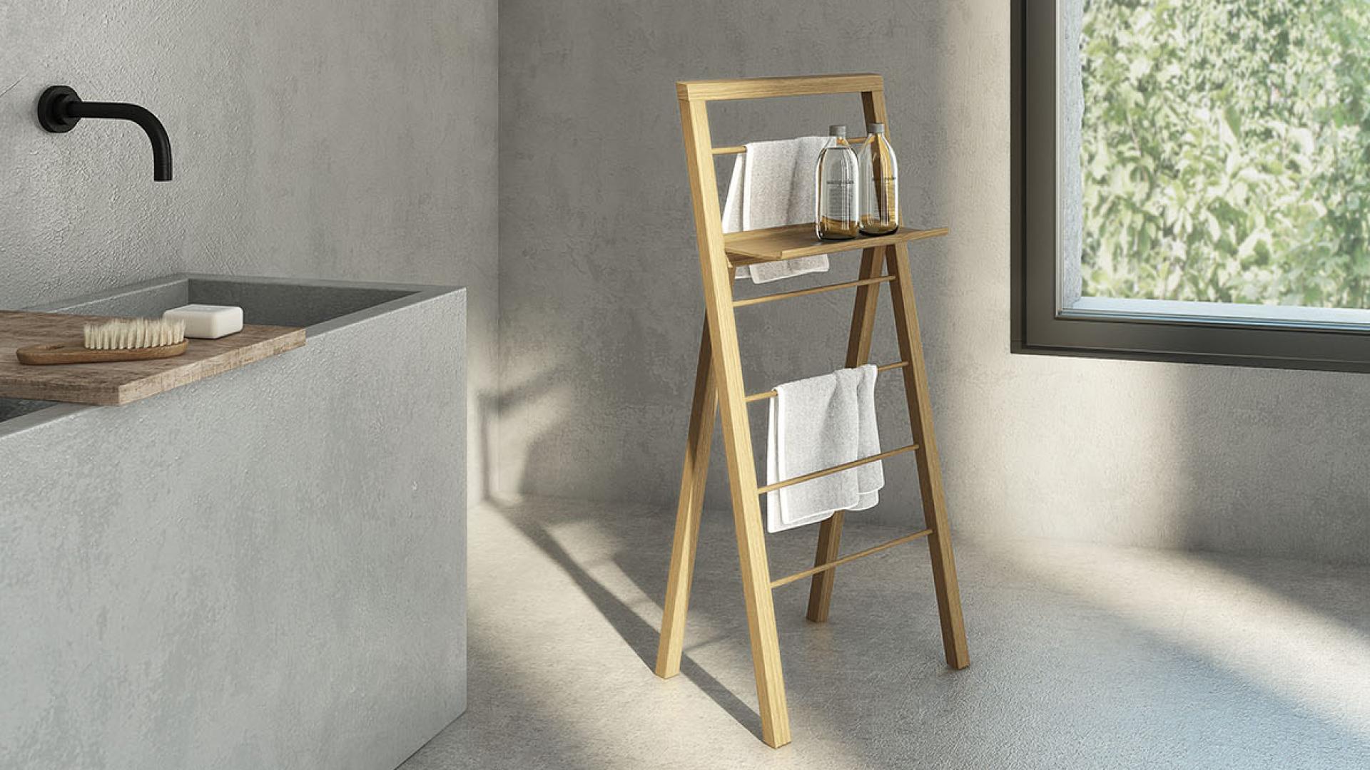 EASEL